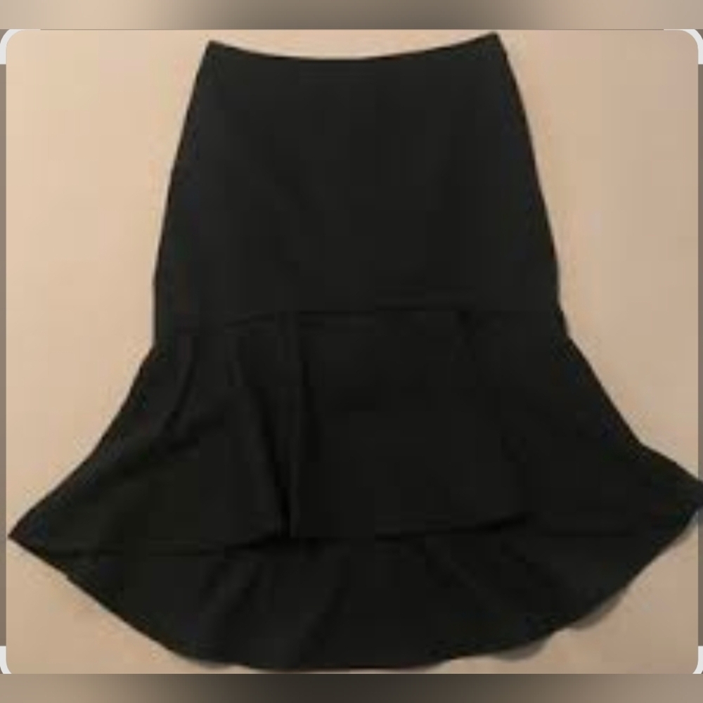 The Limited Black high-waisted mermaid ruffle skirt Size 4
